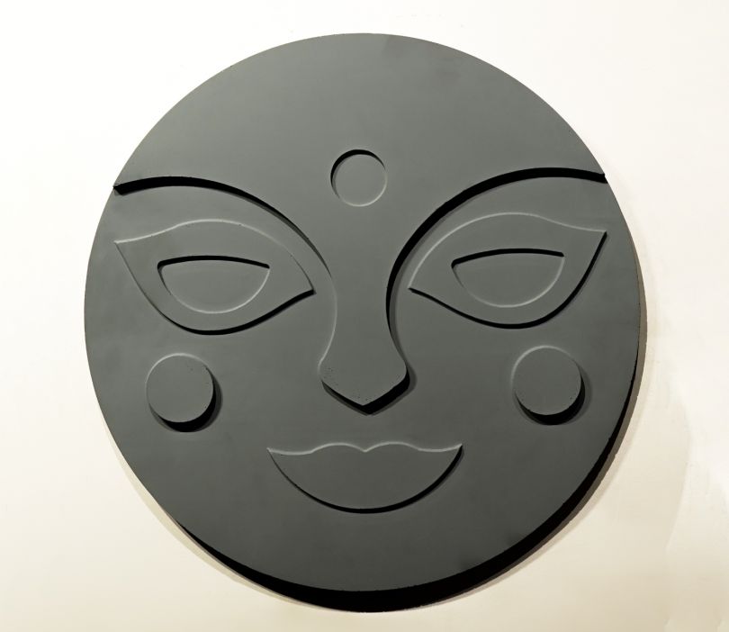 Stylish Round 3D Face Wall Hanging Decor Set