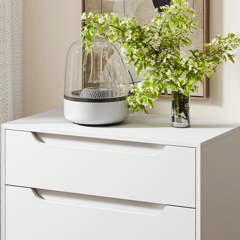 Modern 4-Drawer Dresser with Sleek Handle-Free Design