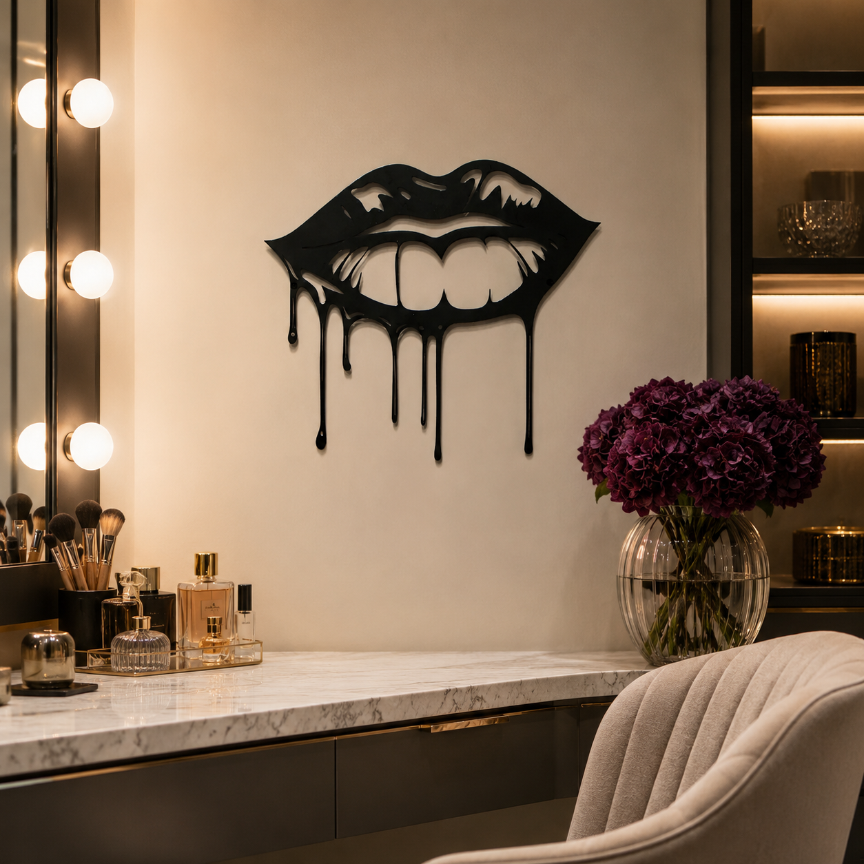 Dripping Lips Design Shade Metal Art Wall Decor