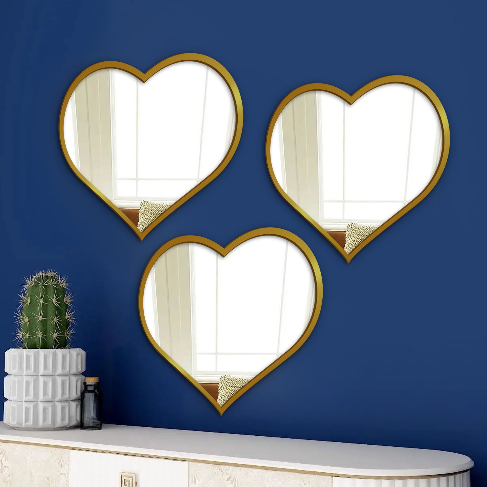Beautiful Atractive Heart Shape Mirror with Golden Finish Frame Set of 3 - Decor Smart