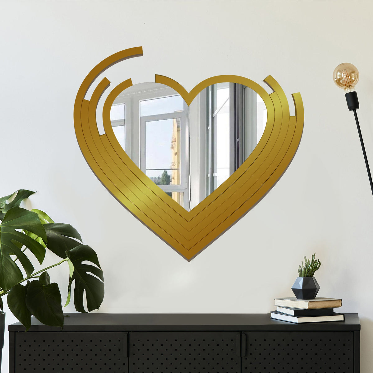 Heart Shape Stylish Wooden Wall Mirror With Gold Texture - Decor Smart